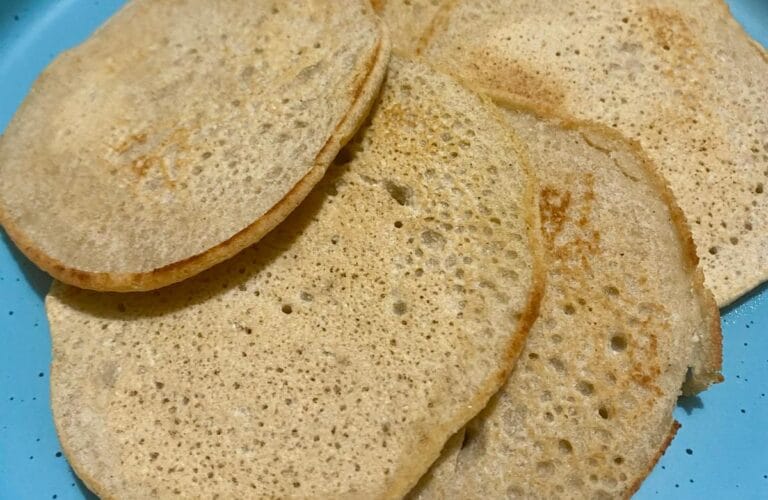 Rețetă Clătite Fără Gluten – Pufoase și Ușor de Preparat