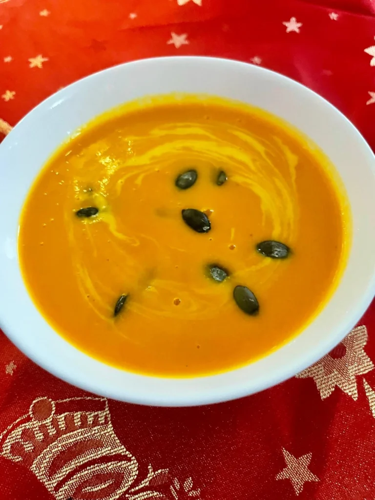 Supă Cremă de Dovleac Copt și Cartof Dulce – Aromă Intensă